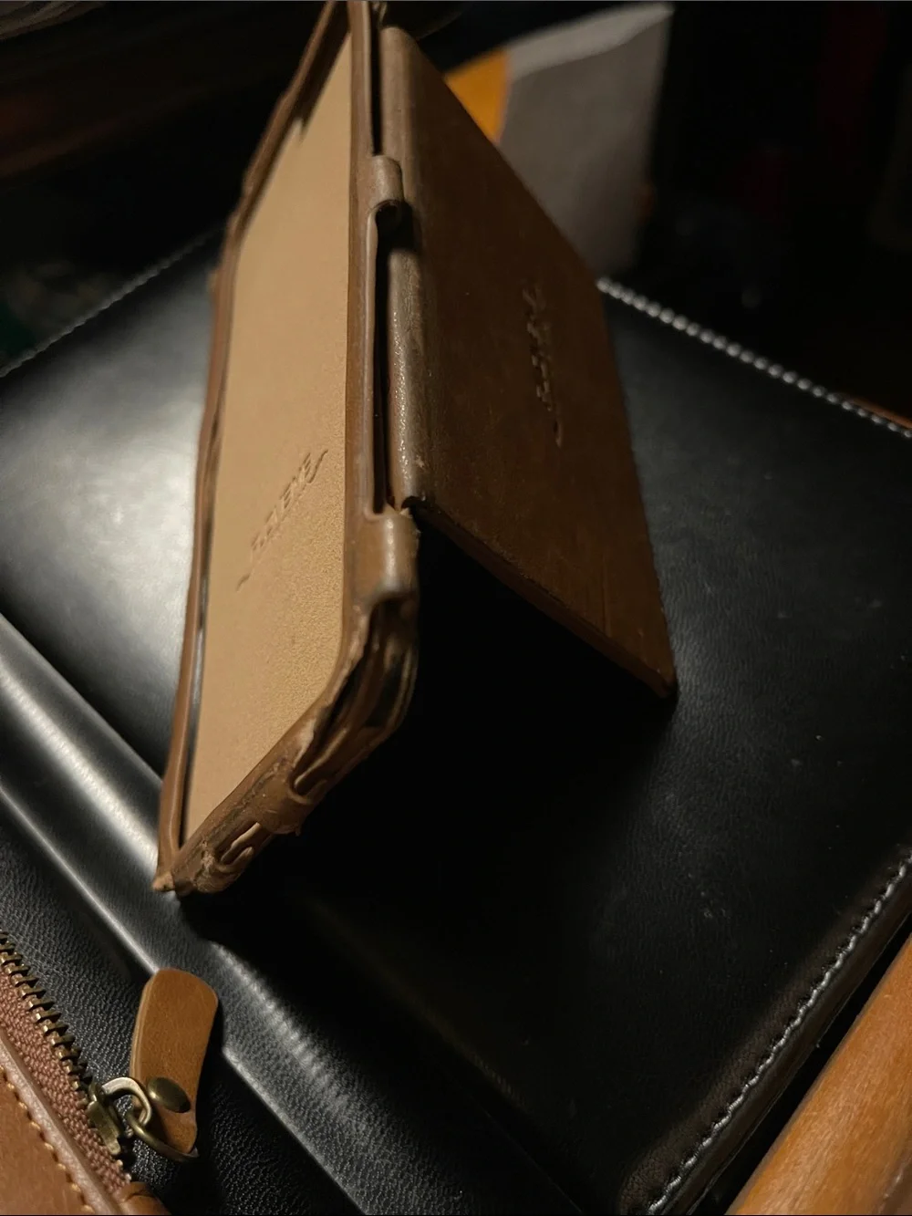 Flovent Tan/Brown Leather Zip CC card holder, Wallet and Phone Case